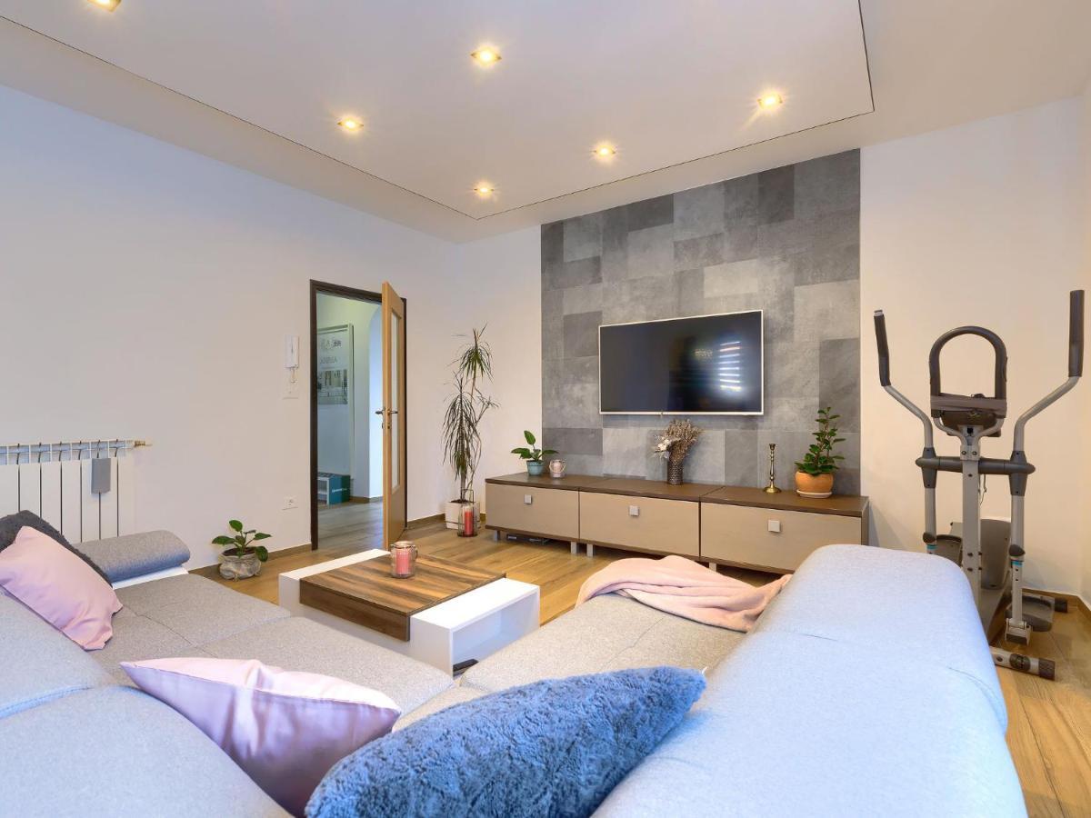 Holiday Home House Eric&Paolo By Interhome Pula Exterior photo