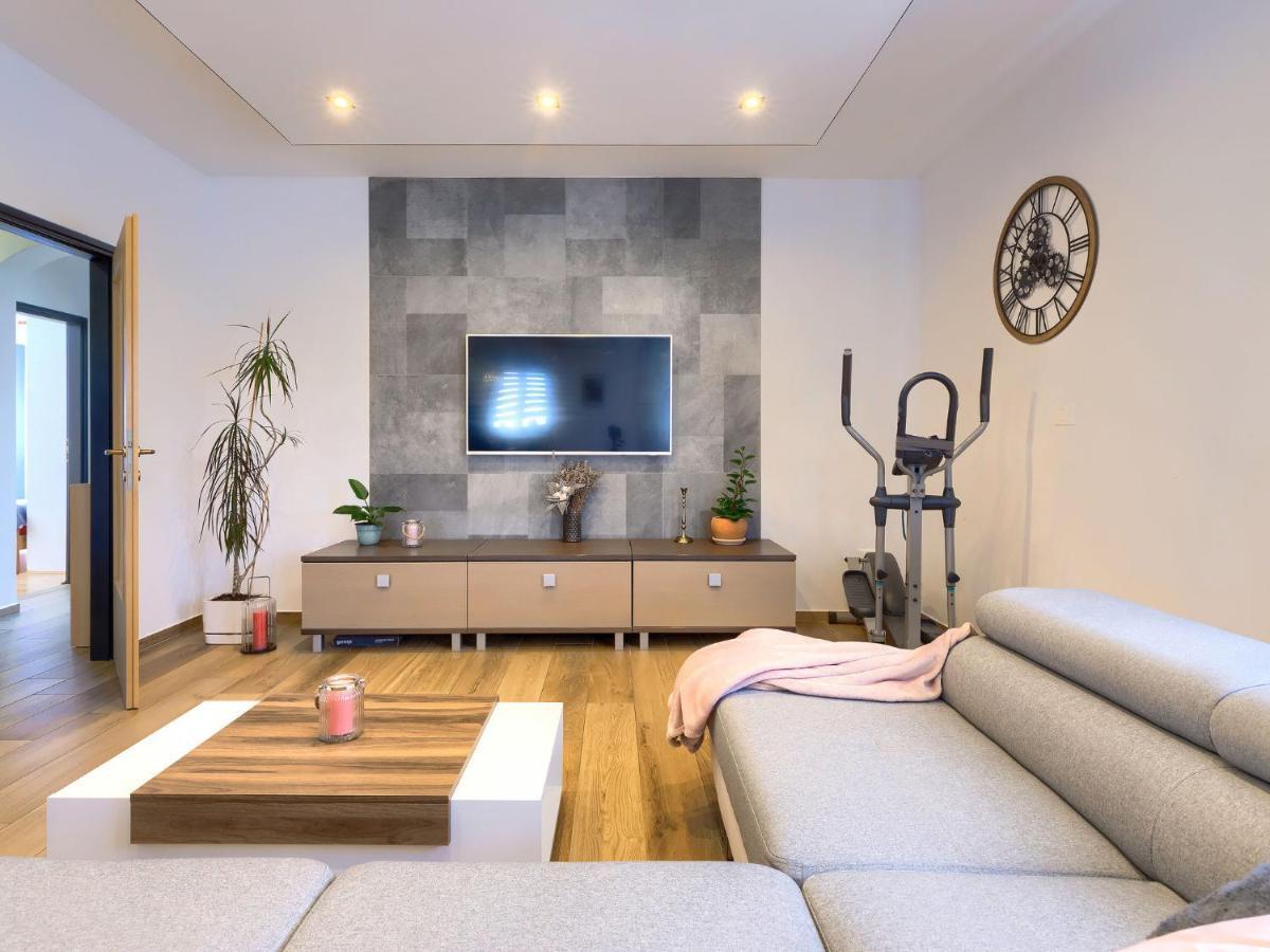 Holiday Home House Eric&Paolo By Interhome Pula Exterior photo