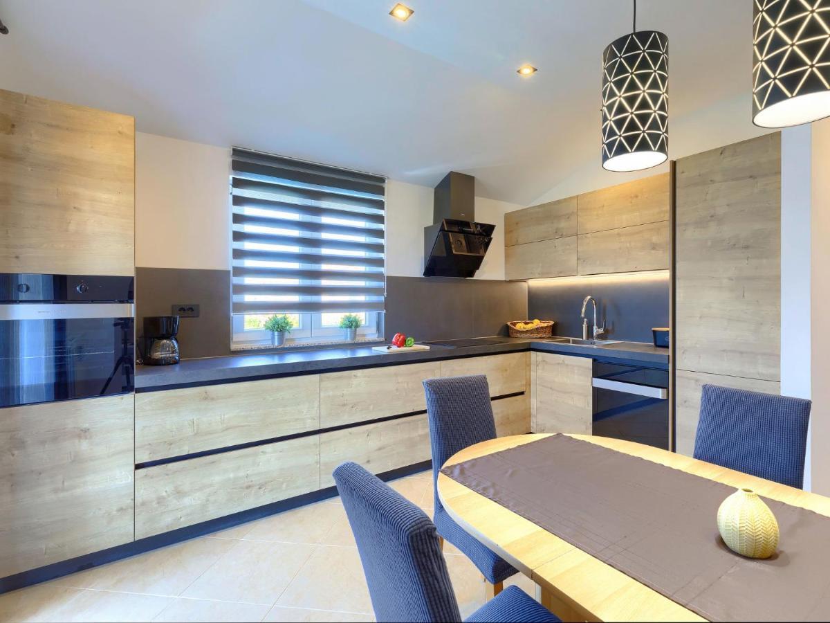 Holiday Home House Eric&Paolo By Interhome Pula Exterior photo