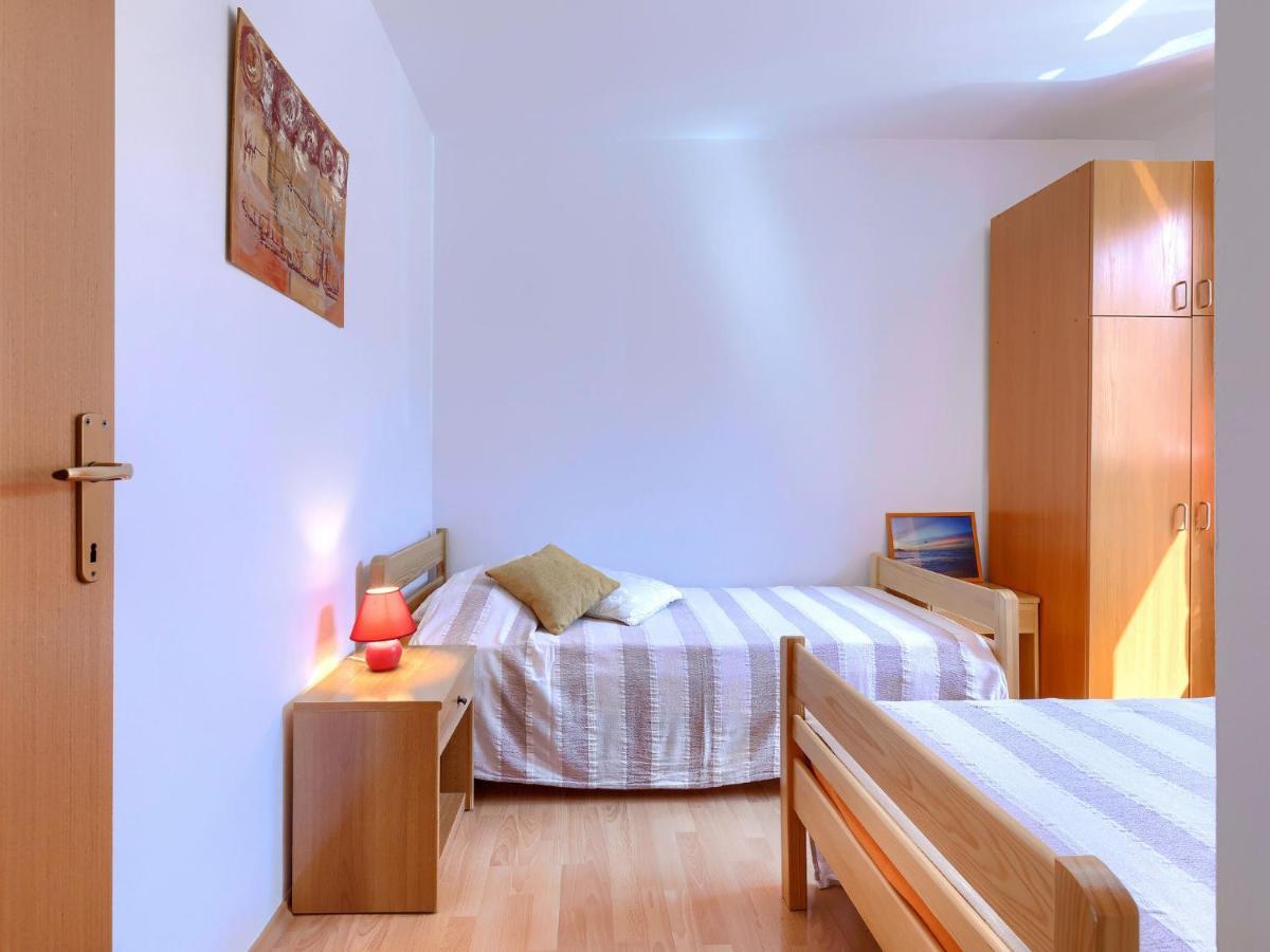 Holiday Home House Eric&Paolo By Interhome Pula Exterior photo